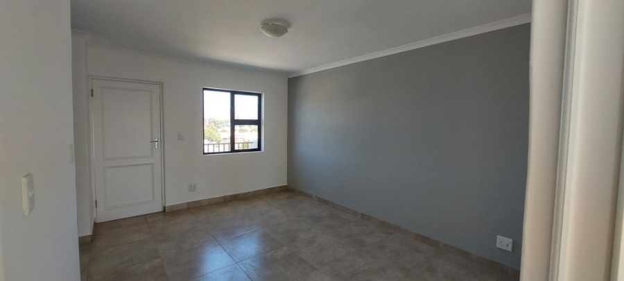 2 Bedroom Property for Sale in Ottery East Western Cape